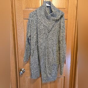 RD STYLE Women's Gray Sweater with Button Detail Cardigan